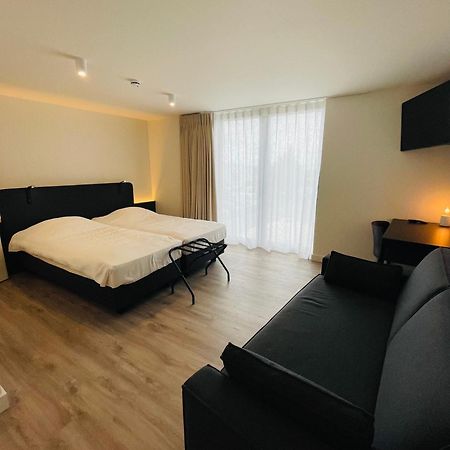 Hotel Bell-X Kortrijk-เวเวลเคม ภายนอก รูปภาพ