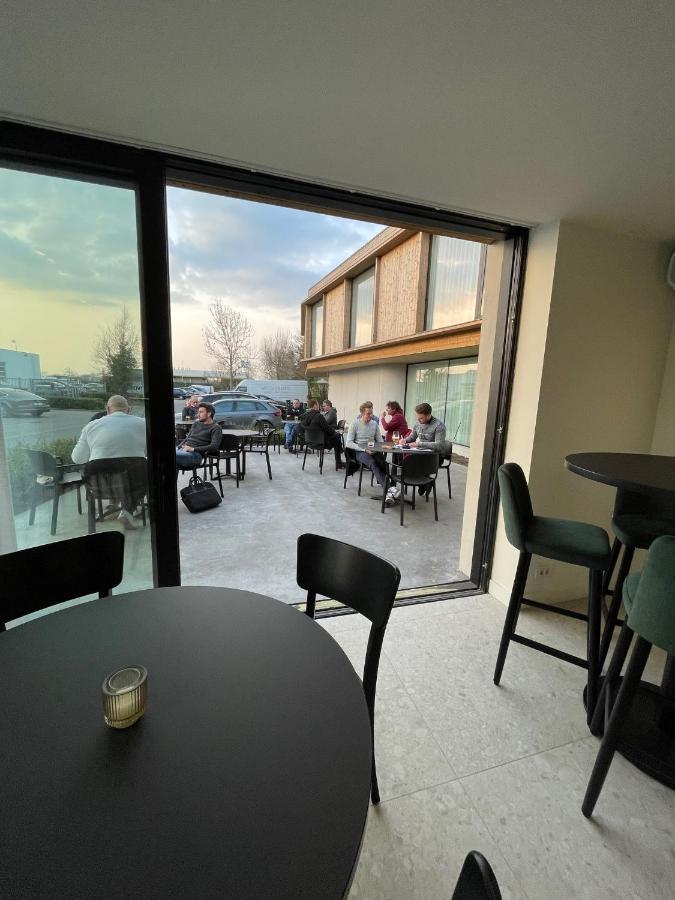 Hotel Bell-X Kortrijk-เวเวลเคม ภายนอก รูปภาพ