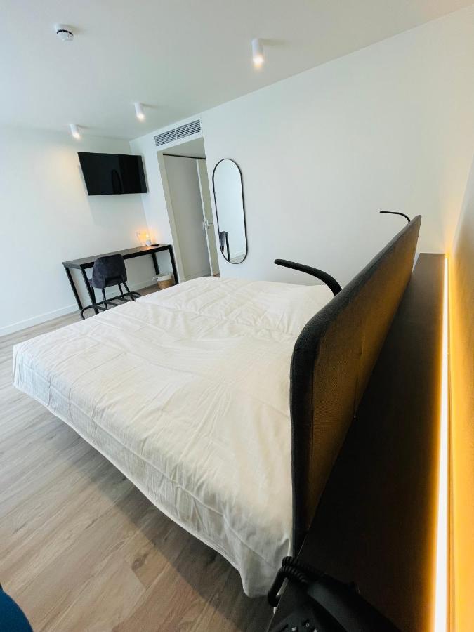 Hotel Bell-X Kortrijk-เวเวลเคม ภายนอก รูปภาพ